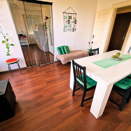 Nice Room 4 Minutes From Basel Shared Apartment Saint-Louis (Haut-Rhin) Exterior photo